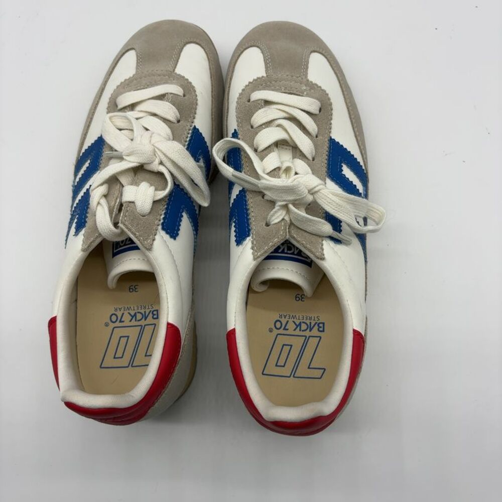 Back 70 Sneakers